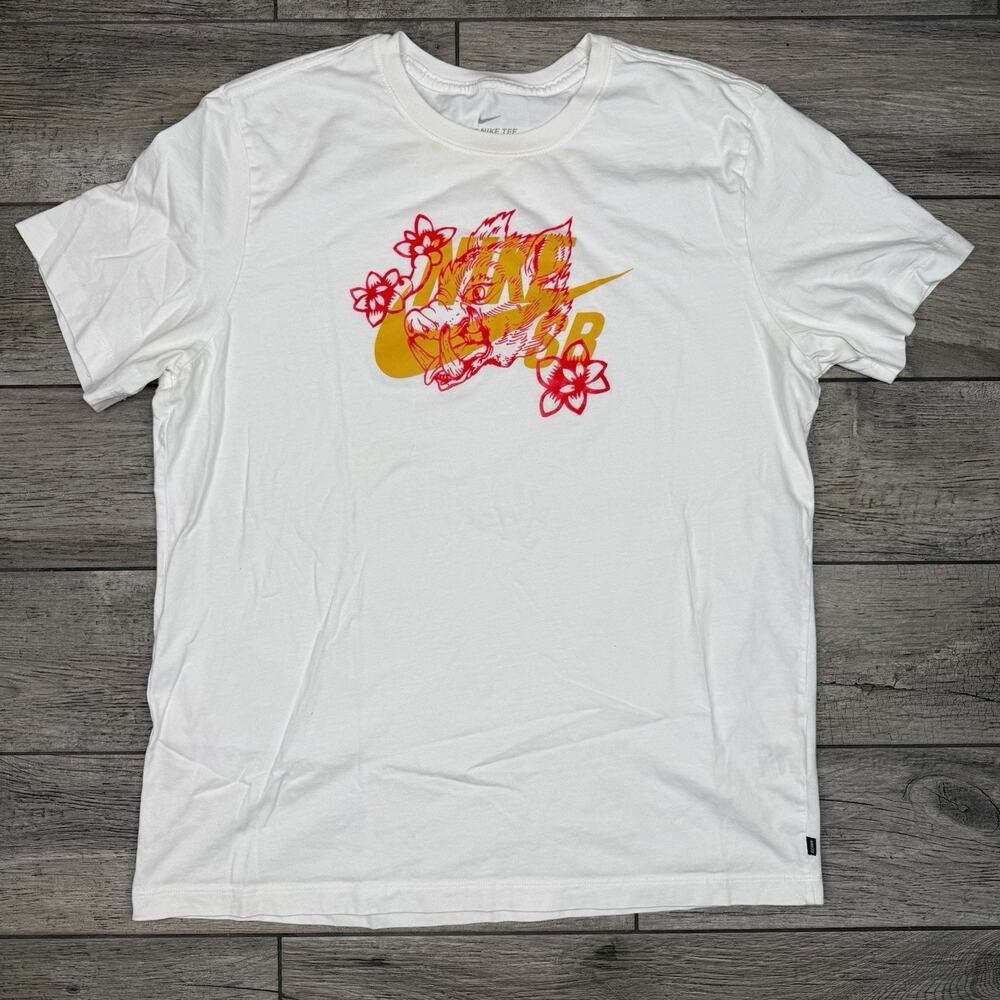 Mens Nike SB Year Of The Pig Floral Boar Head Short Sleeve T Shirt White X-Large